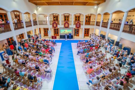 900 mayores en los talleres de Roquetas de Mar