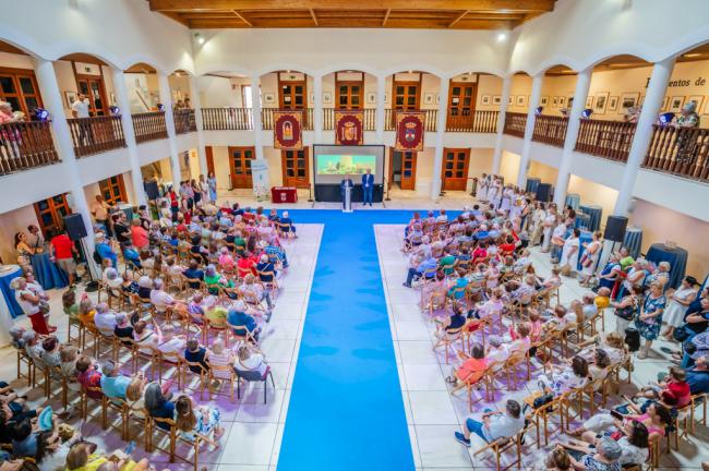 900 mayores en los talleres de Roquetas de Mar