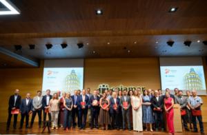 El Colegio de Economistas presenta 'Trayectoria 25', dedicada a los 25 años de evolución de Cajamar