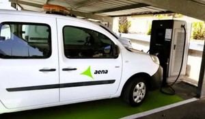 Aeropuerto de Almería suma 37 puntos de recarga para vehículos eléctricos