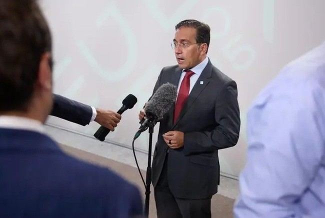 Albares pide a Europa detener la guerra en Gaza de inmediato