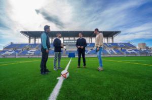 Ayuntamiento de Vera renueva el césped del estadio de Las Viñas por 320.000 euros