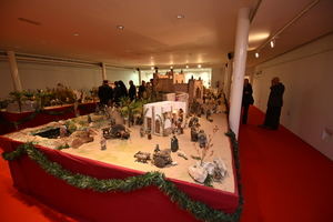 500 figuras y 12 escenas bíblicas en el belén municipal