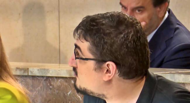 El portavoz de Podemos-IU arremete contra el presupuesto de Almería por afianzar 'privilegios'