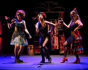 'Aletheia': Un espectáculo de teatro, flamenco y circo llega al Apolo este jueves