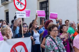 IU exige la dimisión del delegado de Salud en Almería