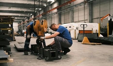 Almería cierra 2025 con leve descenso del paro y récord de ocupación