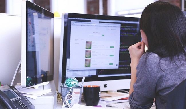 Almería registra un descenso en empresas inscritas en agosto mientras Andalucía crece un 1,1%