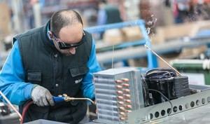 Almería destaca en la caída del paro: -10,04% en un año