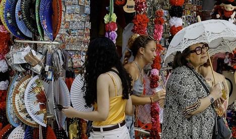 Andalucía lanza campaña de sostenibilidad social en el turismo para mejorar la calidad de vida en Almería