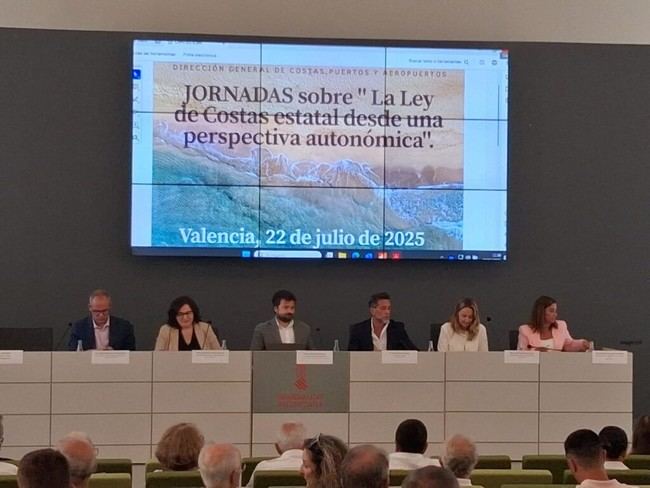 Andalucía se une a la defensa del litoral español y pide más recursos al Estado
