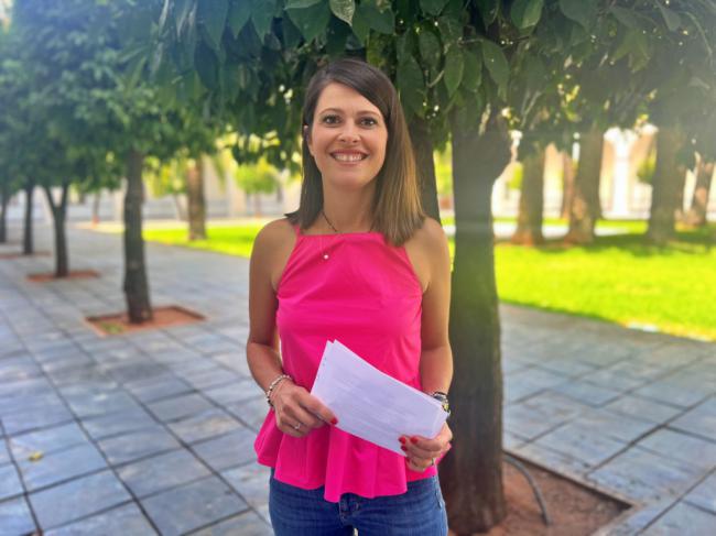 Ángeles Martínez atribuye a Moreno el descenso de paro