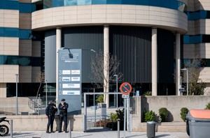 Libertad con condiciones para tres implicados en el caso Plus Ultra