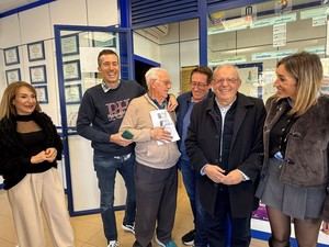 Antonio Bonilla felicita a los ganadores de El Niño en Vícar