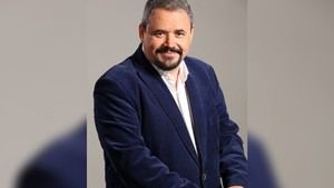 Pedro Sánchez destituye a su asesor Antonio Hernández en medio de tensiones en el PSOE