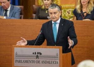 Antonio Sanz dice que «nos enfrentamos a un incendio extraordinario» en Los Gallardos