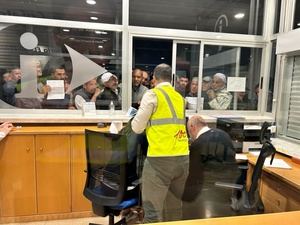 Los puertos de Almería y Carboneras, totalmente operativos tras el apagón