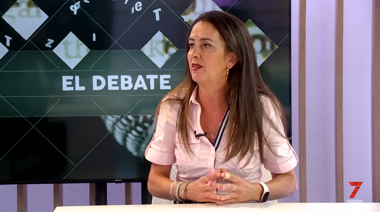 Aránzazu Martín: 'El PSOE tiene poco que enseñar en gestión de incendios, sanidad y educación en Andalucía'