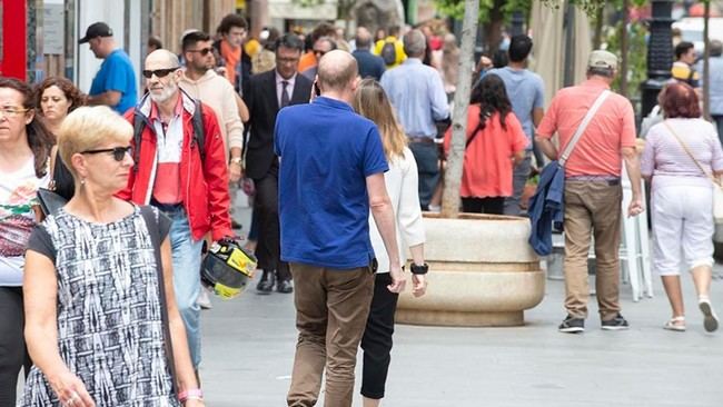España supera los 49 millones de habitantes gracias a la inmigración