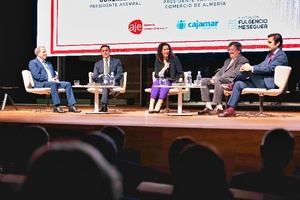 José Andrés Soriano toma posesión como presidente de la AJE