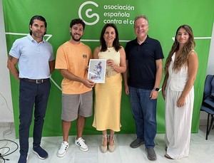 Beca de prácticas de la AECC impulsa la investigación en un estudiante de la UAL