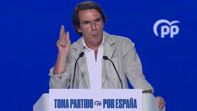 Aznar advierte a Sánchez sobre posibles consecuencias legales por pactos con delincuentes