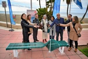 Banco de plástico reciclado de ‘Mares Circulares’