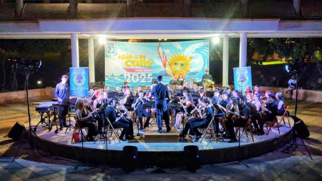 La Banda de la Unión Musical Roquetas de Mar celebra sus 30 años