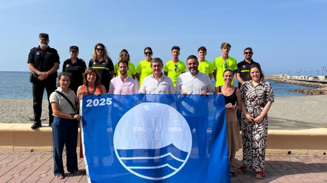 Adra recibe 17 galardones por la calidad de sus playas y servicios turísticos