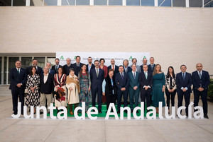 28F: Almería premia el reconocimiento al talento y la identidad con banderas andaluzas