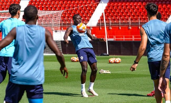Convocatoria completa para el duelo ante el Oviedo