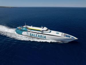 La CNMC autoriza la compra de activos de Armas-Trasmediterránea por Balearia con condiciones en Canarias