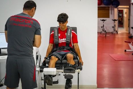 Yunyent se une al Almería tras su triunfo europeo