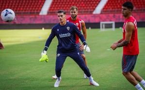 Yaakobishvili, nuevo portero del Almería