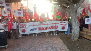 Los sindicatos protestan por la precariedad de la dependencia pese al hito de financiación