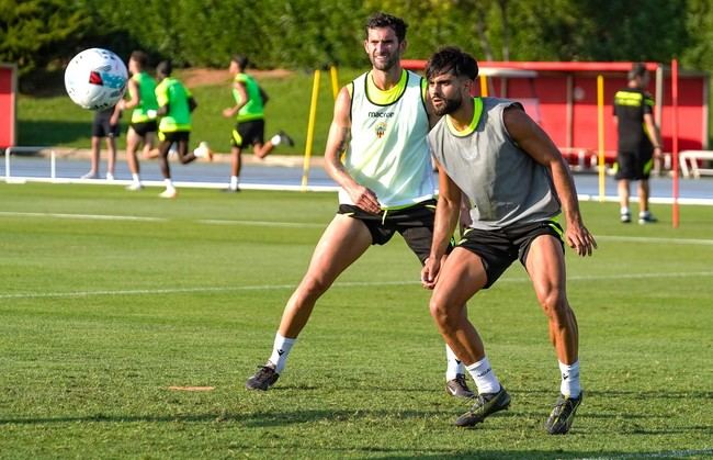 Almería se prepara para el Al Nassr y el Águilas FC en la pretemporada