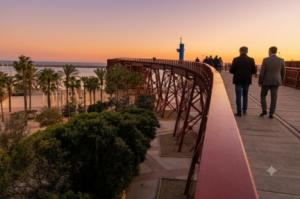 El Cable Inglés de Almería le pone banda sonora al atardecer estival