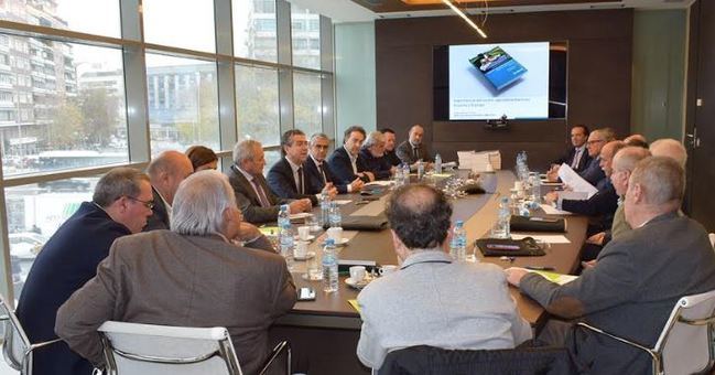Cooperativas Agro-alimentarias y Cajamar apoyan la incorporación de jóvenes