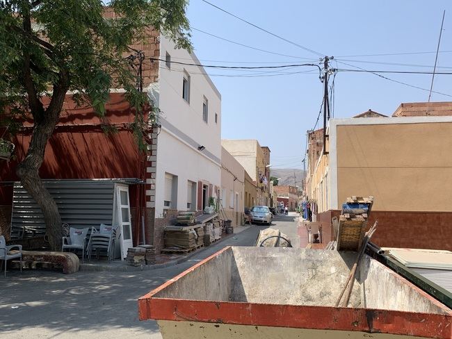 Almería destina 1.35 millones a reparar viviendas en Los Almendros