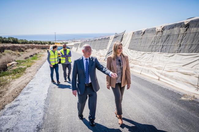 Adjudicadas las obras de mejora del Camino Viejo de Dalías y el Camino de Las Palmeras