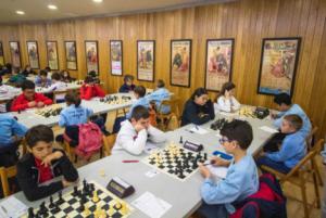 Roquetas de Mar acoge dos rondas del Campeonato Infantil de Almería de Ajedrez por equipos
