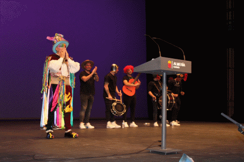 Las agrupaciones carnavaleras llenan el Auditorio Maestro Padilla
