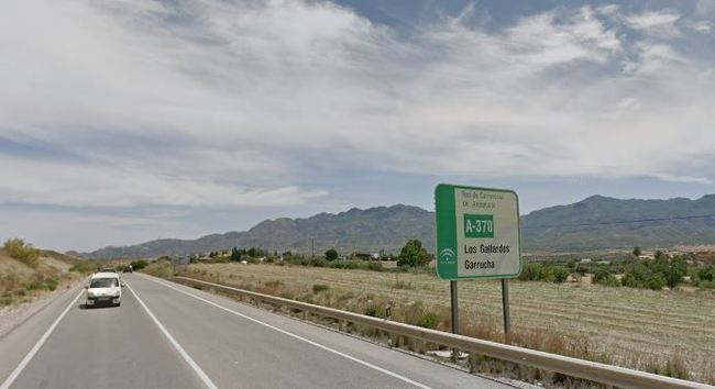 Cuatro ancianos resultan heridos al salirse de la vía su vehículo en Los Gallardos
