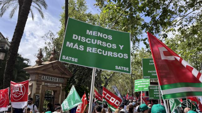 121 enfermeras menos en Almería