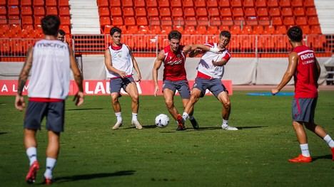Almería busca romper el maleficio fuera de casa