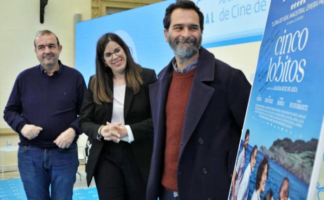 'Cinco lobitos' llegan a Almería desde Berlín tras pasar por Málaga
