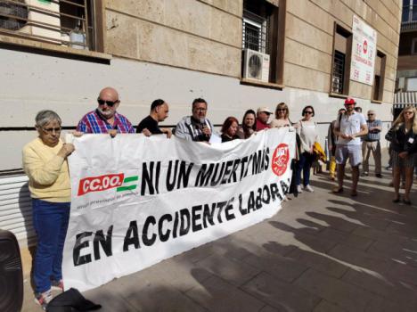 UGT y CCOO exigen una 
