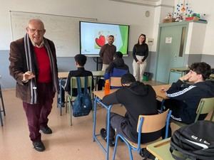 Casi 400 estudiantes de Vícar participan en talleres sobre diversidad sexual y redes sociales