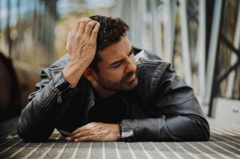 César Maldonado ofrece este domingo un concierto en la Urbanización de Roquetas de Mar