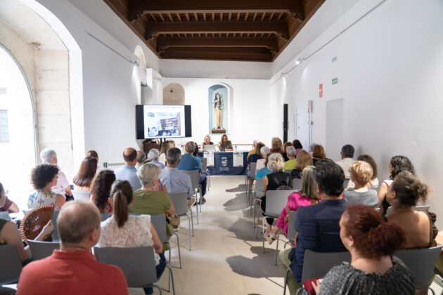 Conferencia sobre Beneficencia en el Día de los Archivos